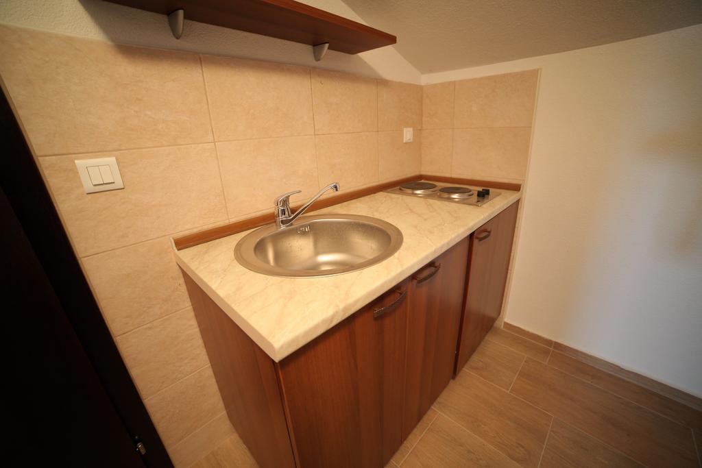 Apartments Risteski Ljubaništa Pokoj fotografie