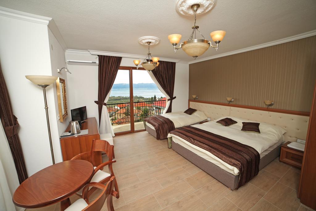 Apartments Risteski Ljubaništa Pokoj fotografie