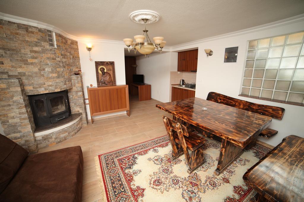 Apartments Risteski Ljubaništa Pokoj fotografie