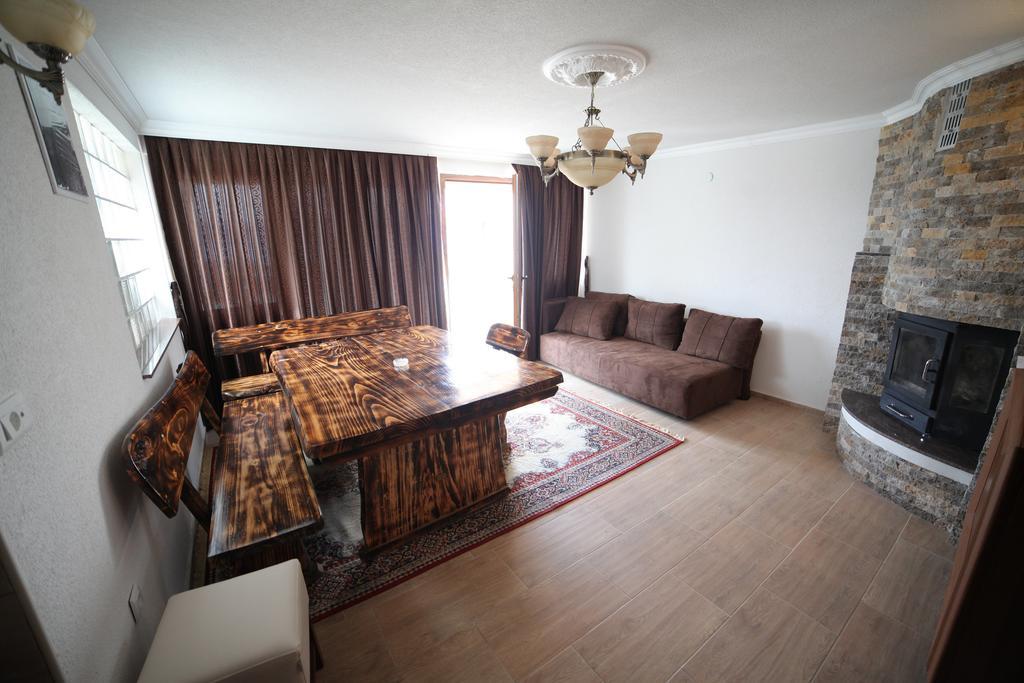 Apartments Risteski Ljubaništa Pokoj fotografie